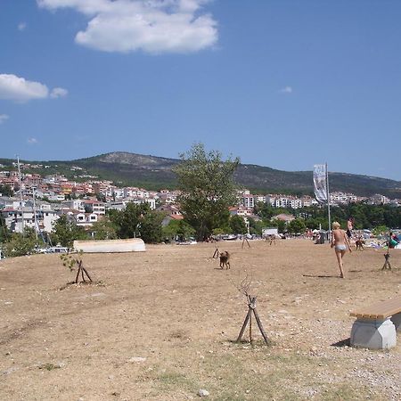 Apartments Meleh Crikvenica Luaran gambar