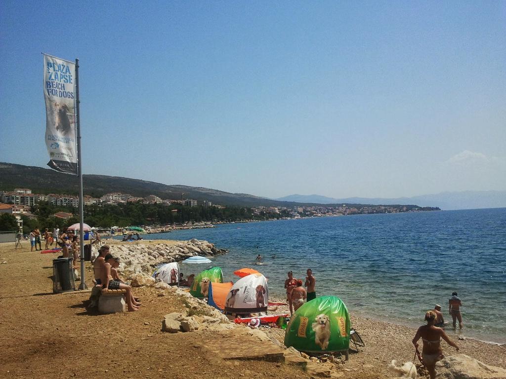Apartments Meleh Crikvenica Luaran gambar